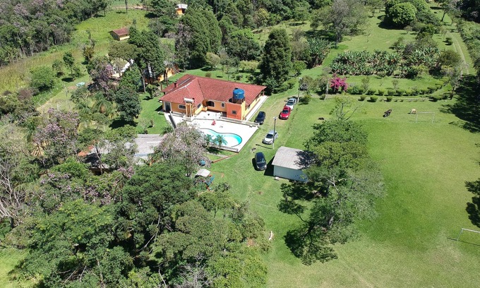 Ibiuna Casa | Lugar reservado en Ibiuna, muy verde y espacio. 60,000 m²