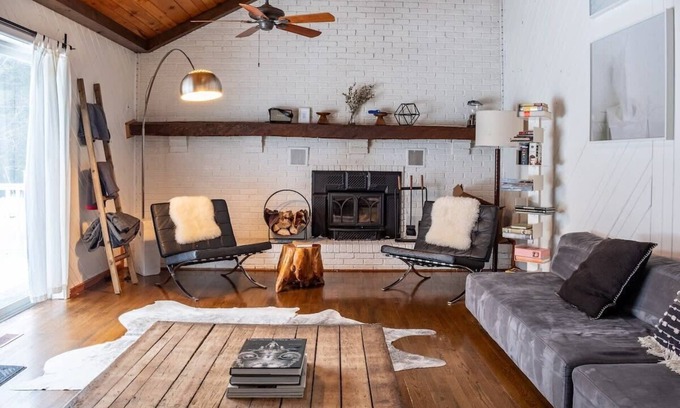 Town of Colchester Cabina | Reservoir House - Stylish and Peaceful in Roscoe