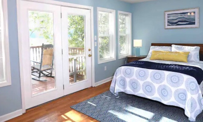Jamesville Casa | Reservoir Retreat