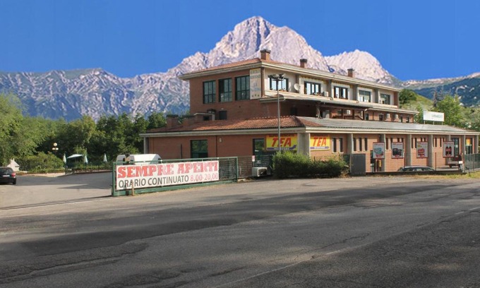 Isola del Gran Sasso dʼItalia Apartamento | Residence La Piscina