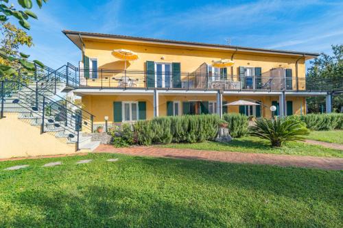 Marina di Campo Apartamento | Residence gli Olmi - Goelba
