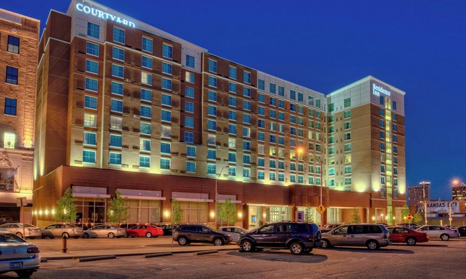 Crossroads Arts District Hotel | Residence Inn by Marriott Kansas City Downtown/ Convention