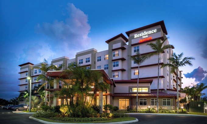 Ludlam Hotel | Residence Inn by Marriott Miami West / FL Turnpike