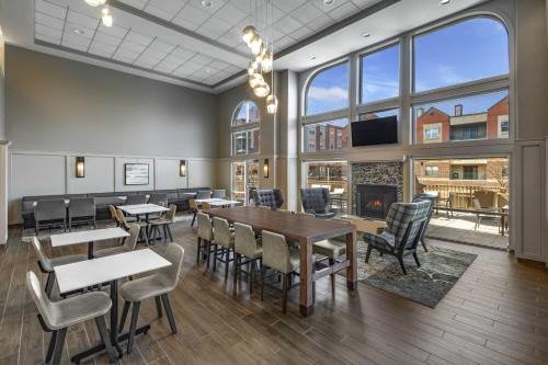 Downtown Indianapolis Hotel | Residence Inn Indianapolis Downtown on the Canal