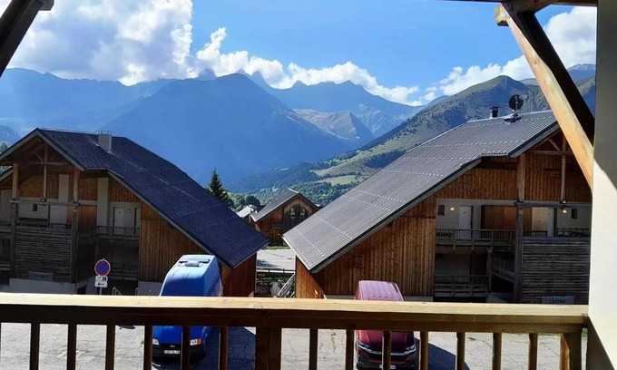 Saint-Jean-d'Arves Apartamento | Residence La Fontaine Du Roi - Apartment 6 beds, 100m from the ski slopes, view Aiguilles d'Arves
