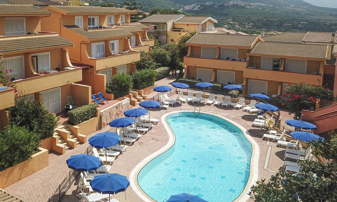 Badesi Apartamento | Residence Le Onde