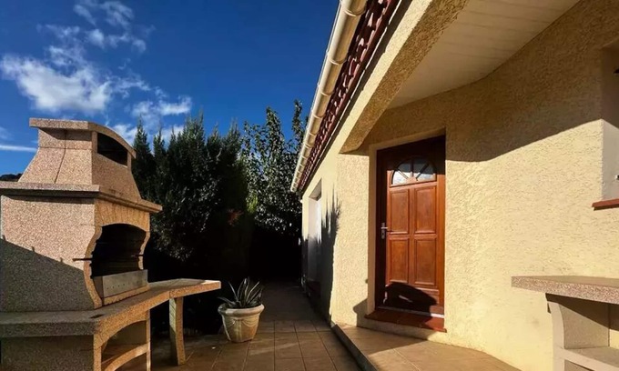 Prades Casa | Vrbo Property