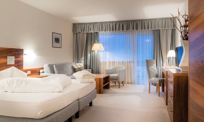 Silandro Cama Y Desayuno | Residence Mathilda in the Vinschgau apple orchard - Refined & simple