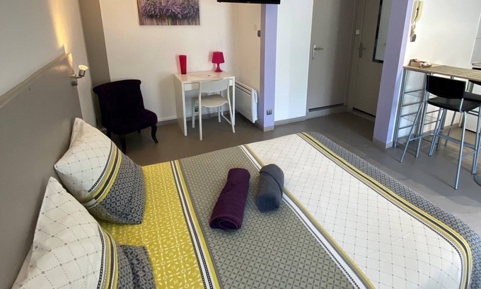 La Roche-sur-Yon Apartamento | Appartement N3-Apartamento-Baño con ducha-Terraza
