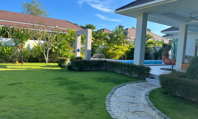 Hua Hin Villa | Residence