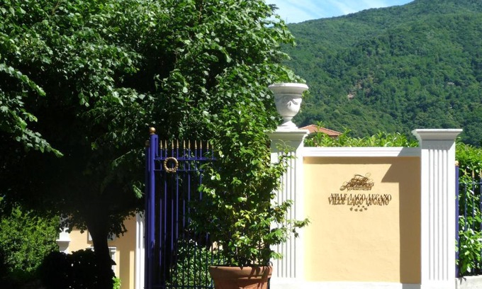 Porto Ceresio Apartamento | Residence Ville Lago Lugano