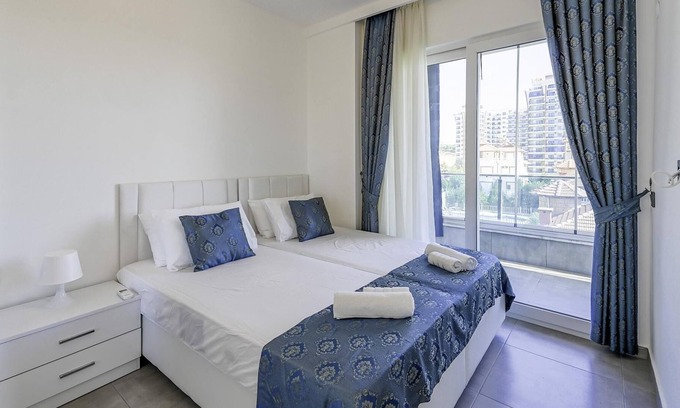 Seki Apartamento | Residence w Balcony and Shared Pool 7 min to Coast