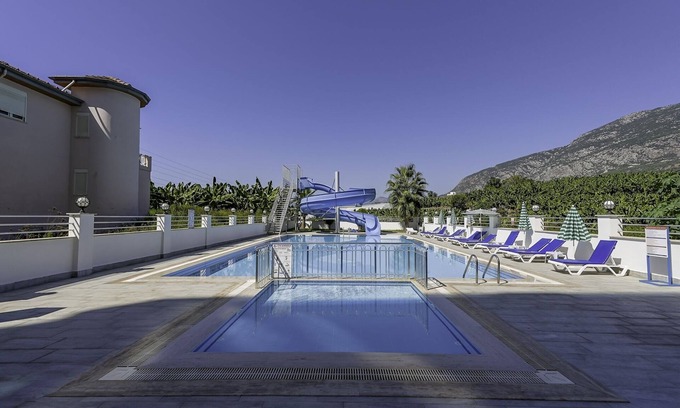 Seki Apartamento | Residence w Balcony and Shared Pool 7 min to Coast