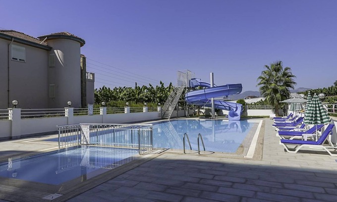 Seki Apartamento | Residence w Balcony and Shared Pool 7 min to Coast