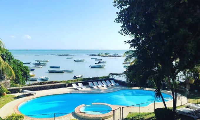 Grand Gaube Villa | Relájese en Mauricio: ¡Momentos inolvidables con familiares y amigos!