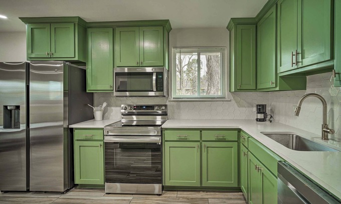 Broadmoor Casa | Residential Baton Rouge Vacation Rental!