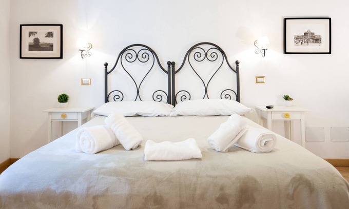 Rione VI Parione Apartamento | RESIDENZA SANSONI charming and easy