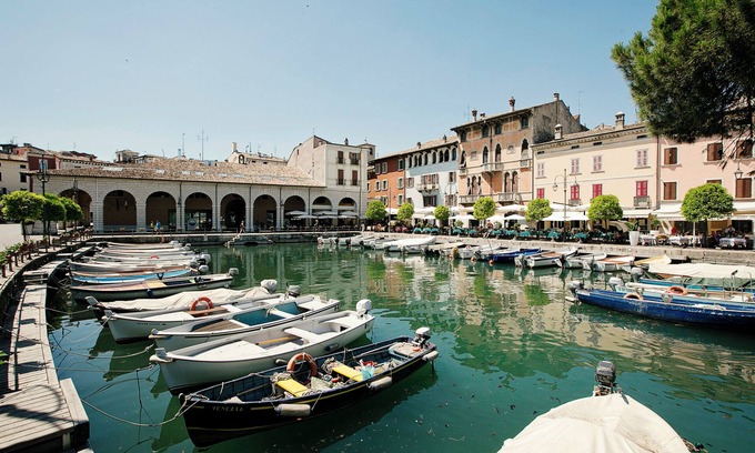 Desenzano del Garda Apartamento | Residenza Verde