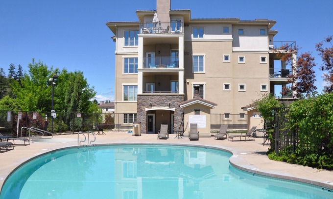 Quail Ridge Condominio | 2 habitaciones + sala de estar con piscina al aire libre y spa en el campo de golf