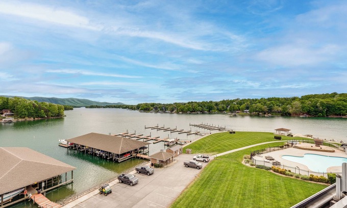 Huddleston Condominio | Resort Amenities & Beach Access: Huddleston Condo