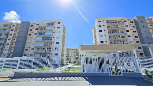 Aruanda Apartamento | Resort Aruana com 2qts, ar, piscina e muito verde