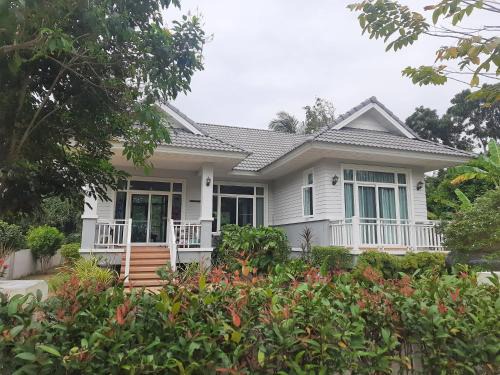 Thong Chai Casa | Resort house - 2 min walk to the beach