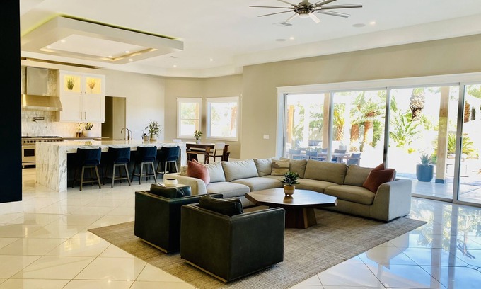 Paradise Casa | Resort Living Las Vegas