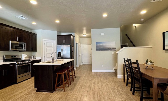 Sienna Hills Casa | Resort-Style | By Zion & St George | #1911