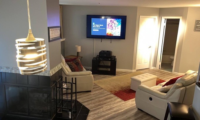 Ellicott City Condominio | Resort style condo