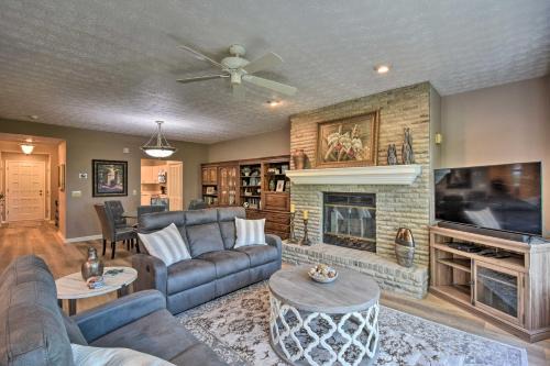 Salem Apartamento | Resort-Style Condo with Balcony on Lake Keowee