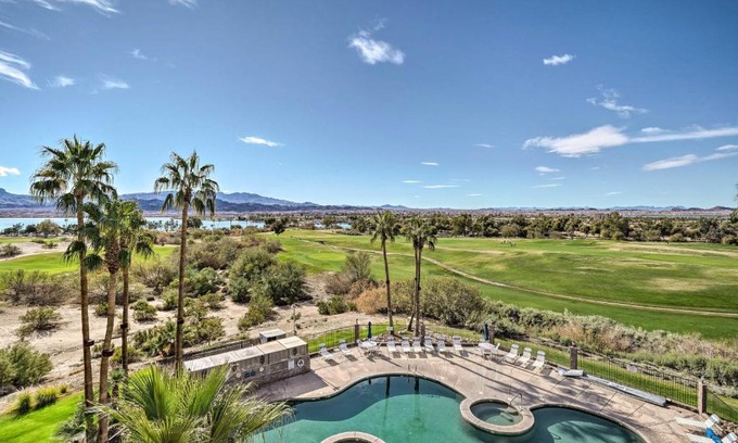 Lake Havasu City Apartamento | Resort-Style Lake Havasu City Condo with Pool!