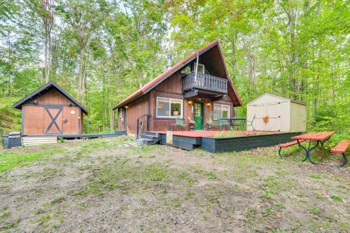 Elmira Casa | Resort-Style Perks - Cabin in Lakes of the North!