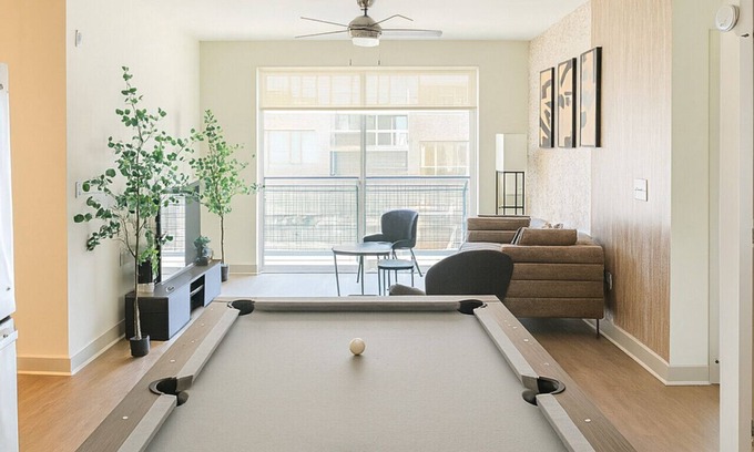 Forest Park Apartamento | Resort-Style Retreat | 1 King/2 Queens, Pool table