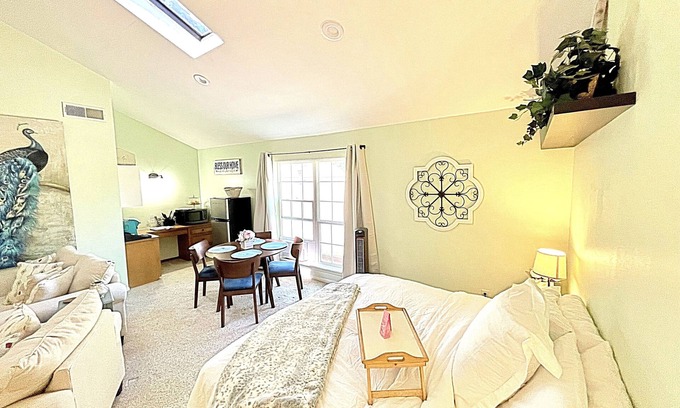 Conroe Apartamento | Resort-Style Studio on the Golf Course!