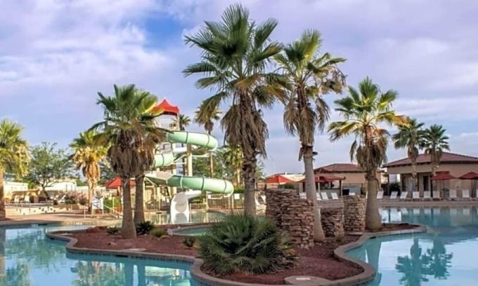 Pleasant Valley Complejo | Resort Suite 25 minutes from State Farm Stadium for Super Bowl Weekend!