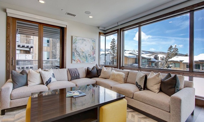 Deer Valley Apartamento | Resort Three Bedroom Suite 3 Apartment Hotel by RedAwning