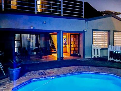 Boksburg Casa | Rest Inn C Guesthouse - 10min from OR Tambo Airport
