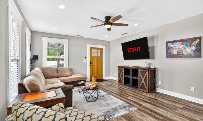 Tampa Heights Casa | Rest & Recharge | Modern Comfort Near Downtown
