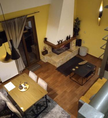 Kalavrita Apartamento | REST SUITE On The Pedestrian Street