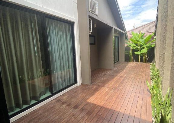 Surat Thani Casa | Rest Surat by Aurassaya (บ้านพักสุราษฎร์ธานี)