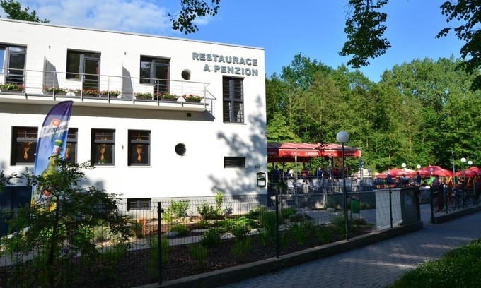 Hradec Kralove Casa | Restaurace a penzion Zděná Bouda