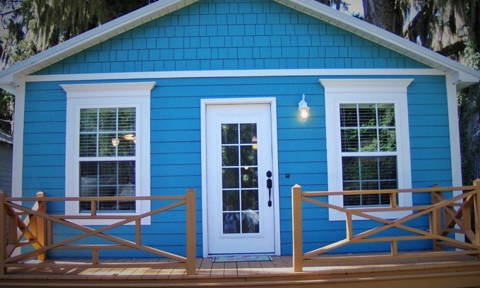 Shellman Bluff Casa | Restaurant, Boat Marina ,18-Hole Golf Course are nearby this new 2 bedrm 2bath