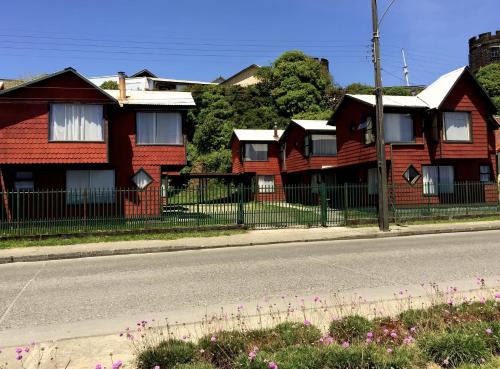 Ancud Apartamento | Restaurant, Cabañas y Hotel Polo Sur