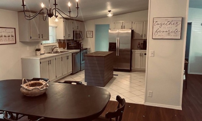 Kingston Casa | Restful Home Away From Home