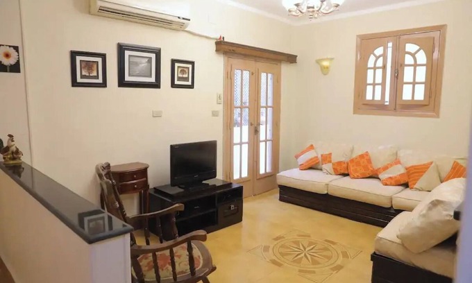 Heliopolis Casa | Restful One Bedroom Apartment