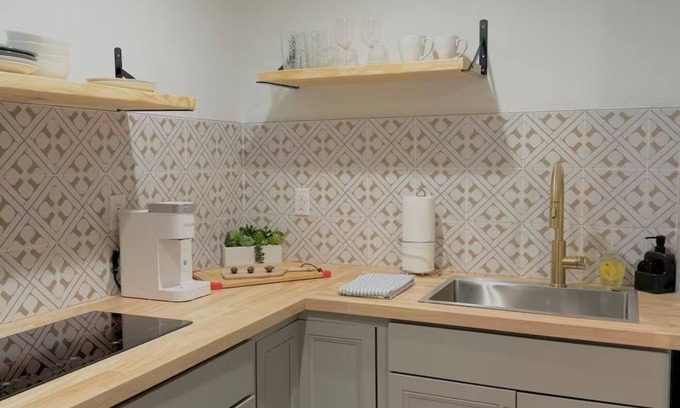 Largo Apartamento | Restful Palms – Cozy Studio Near Clearwater & St. Pete Beaches