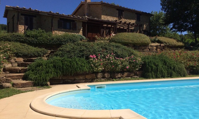 Santa Maria d'Alto Cielo Otro | Restaurada casa de campo con piscina privada e impresionantes vistas a la montaña