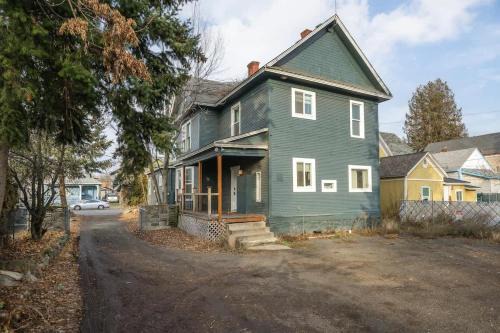 West Central Casa | Restored Villa for Groups
