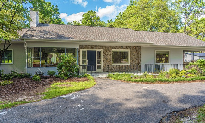 West End Casa | Retreat Getaway Just 5 minutes from Pinehurst -Boutique Shops & Fine Restaurants