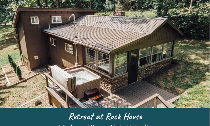 Laurelville Cabina | Retreat @ Rock House: Rustic + Updated w/ Hot Tub
